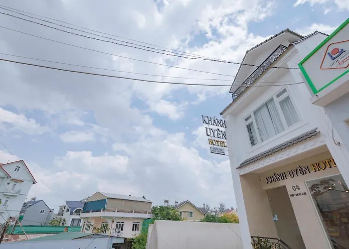 Khanh Uyen 1 Hotel
